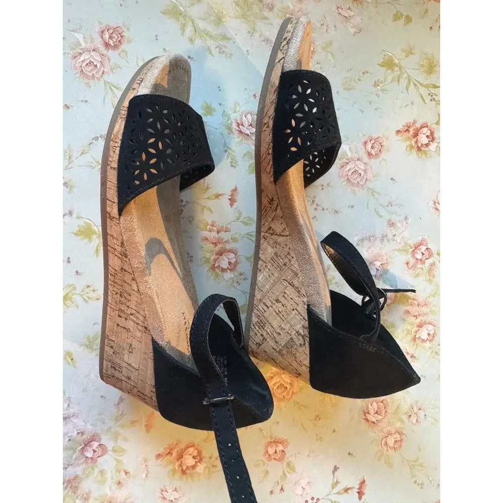 St. John’s Bay Black Cork Wedge Sandals 6.5 Memory Foam Cutout Ankle Strap